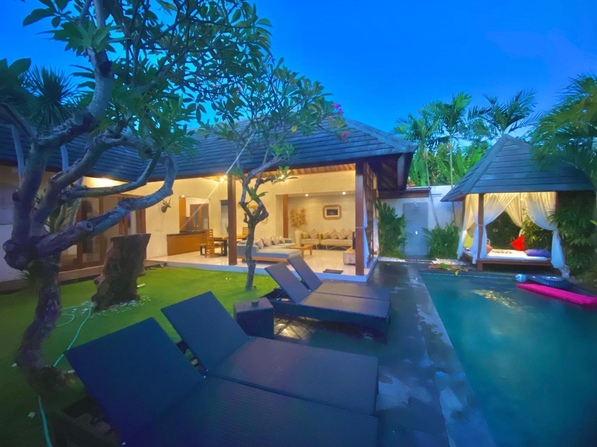 Nil Villa Seminyak Екстер'єр фото